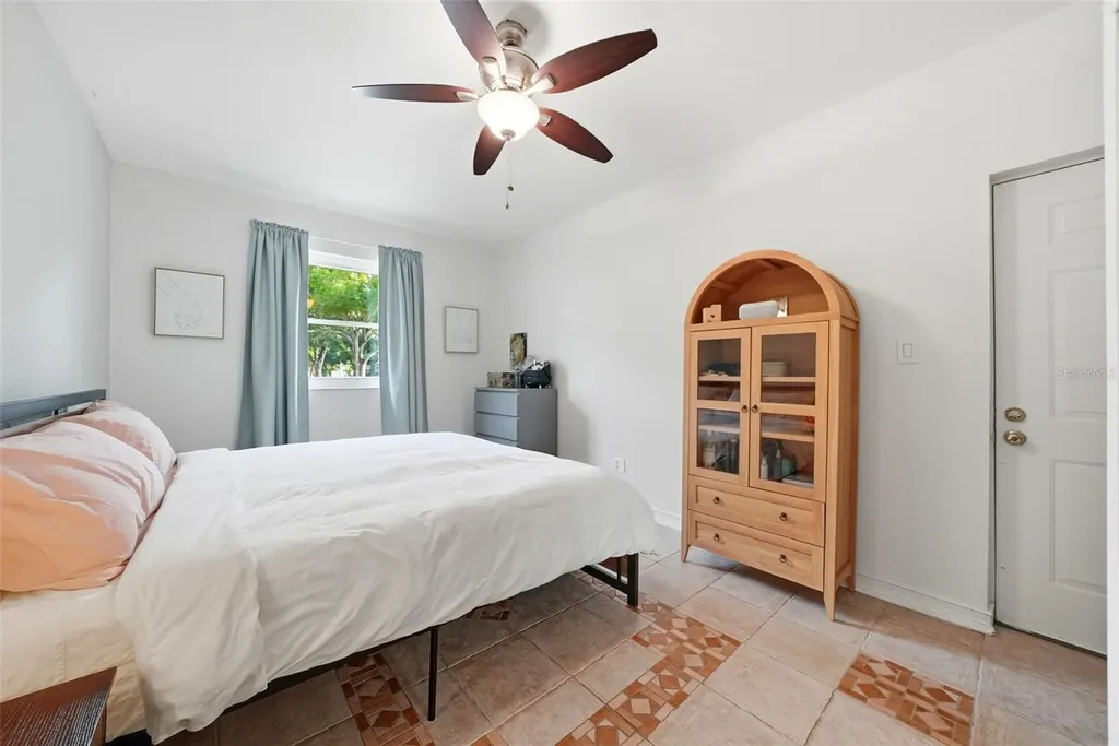 4943 Wishart Boulevard Tampa FL 33603