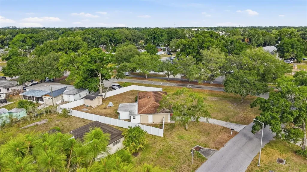 4943 Wishart Boulevard Tampa FL 33603