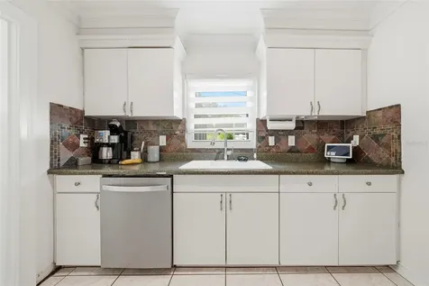 4943 Wishart Boulevard Tampa FL 33603