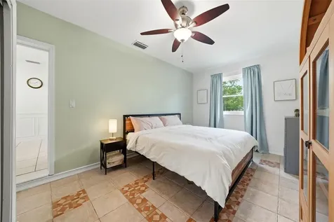 4943 Wishart Boulevard Tampa FL 33603