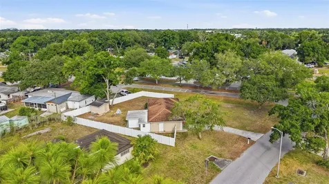 4943 Wishart Boulevard Tampa FL 33603