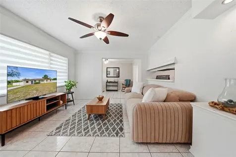 4943 Wishart Boulevard Tampa FL 33603