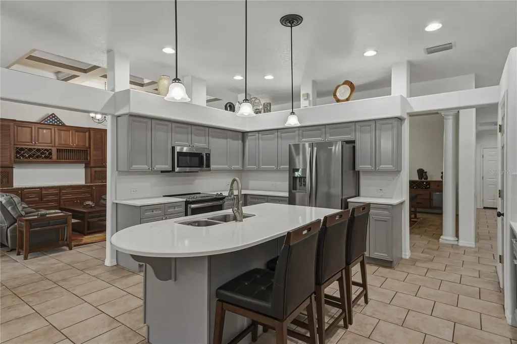 6105 Audubon Manor Boulevard Lithia FL 33547