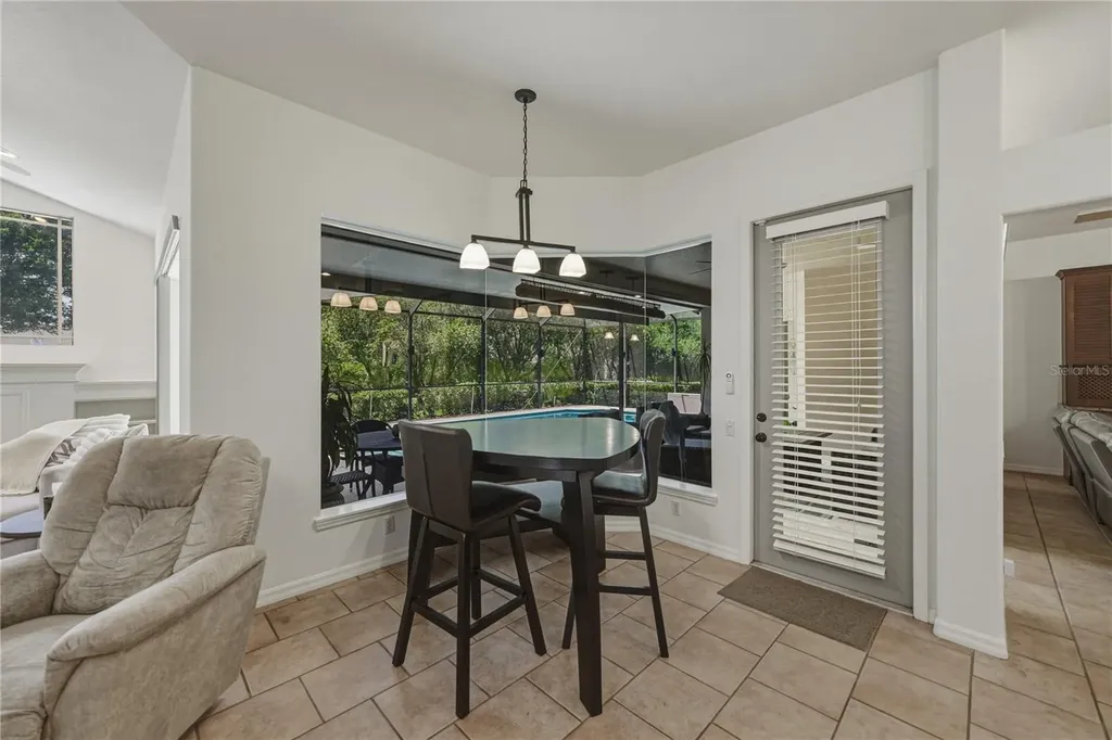 6105 Audubon Manor Boulevard Lithia FL 33547