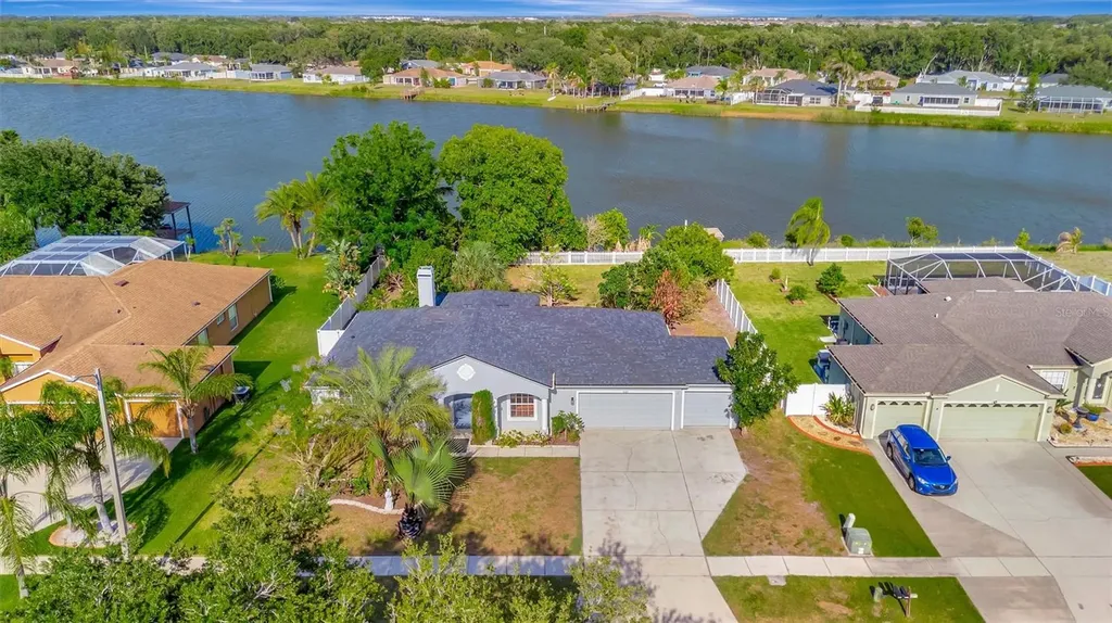 6427 Clair Shore Drive Apollo Beach FL 33572