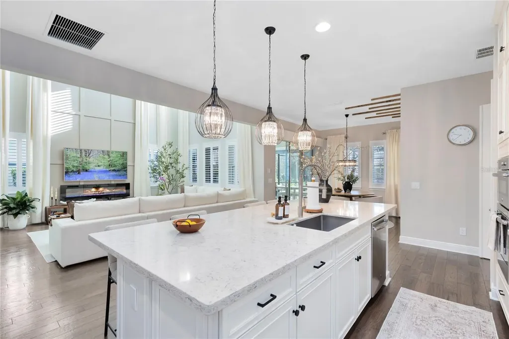 9374 Reymont Street Orlando FL 32827