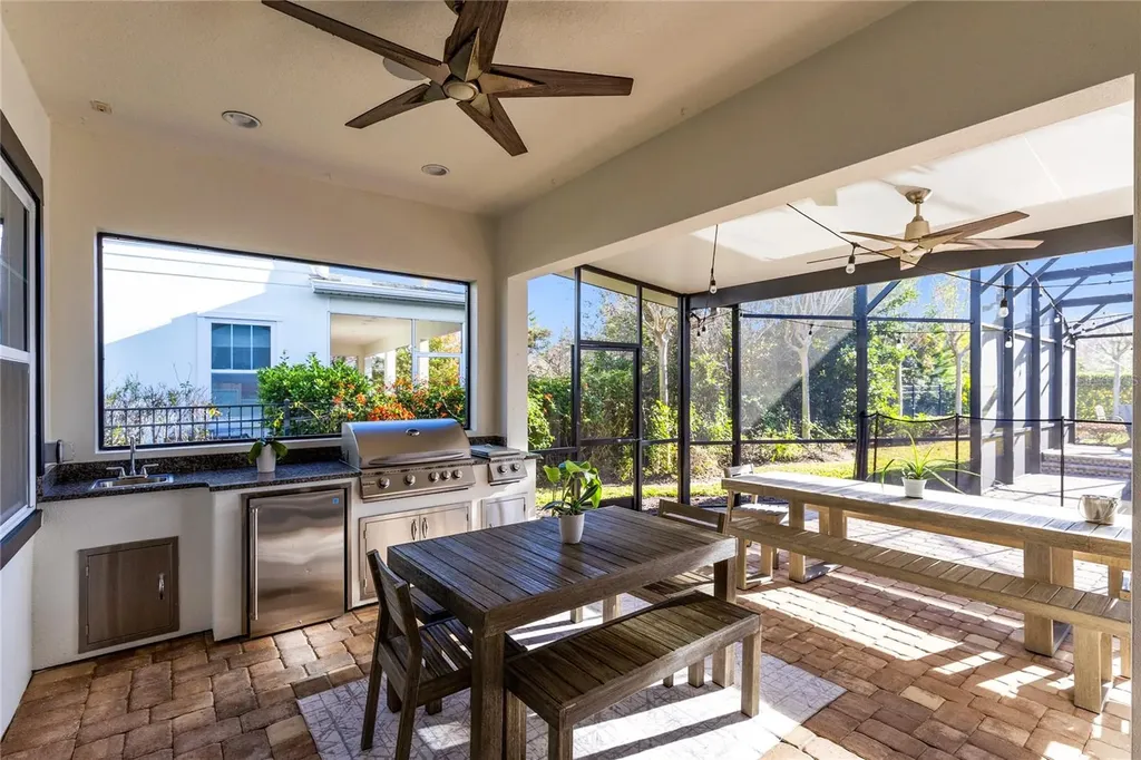 9374 Reymont Street Orlando FL 32827