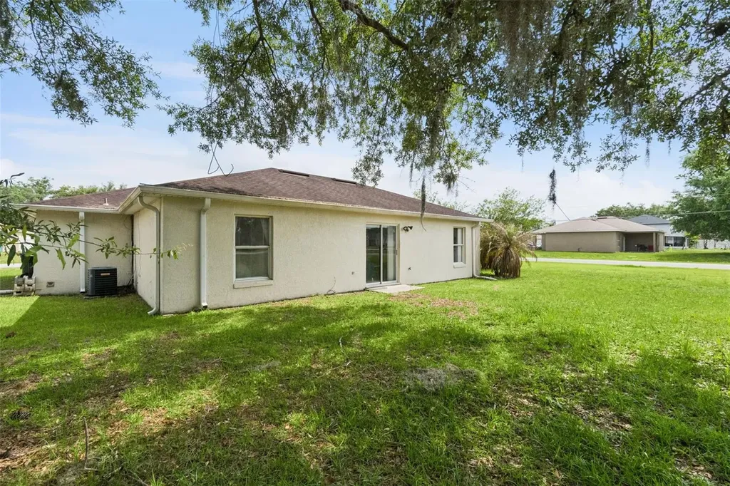 572 Kingfisher Drive Kissimmee FL 34759
