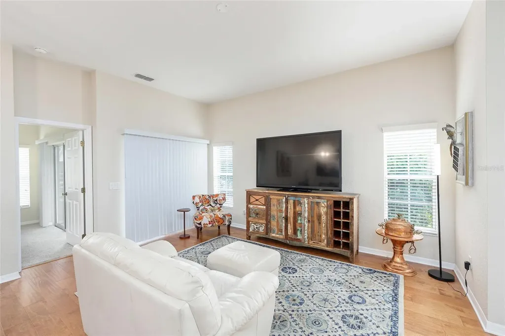 5085 NE 122nd Boulevard Oxford FL 34484