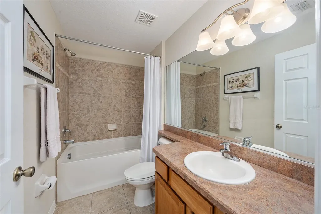 5085 NE 122nd Boulevard Oxford FL 34484