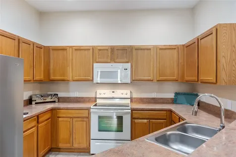 5085 NE 122nd Boulevard Oxford FL 34484