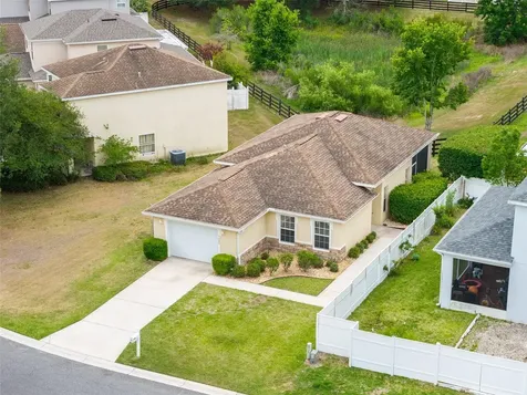 5085 NE 122nd Boulevard Oxford FL 34484