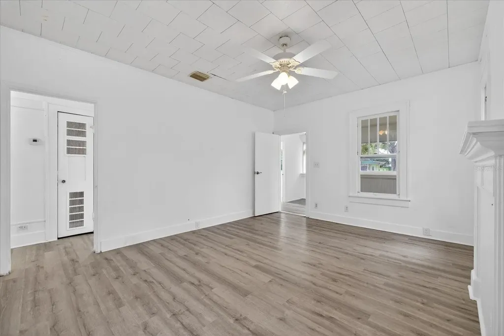 2211 22nd Avenue S St Petersburg FL 33712
