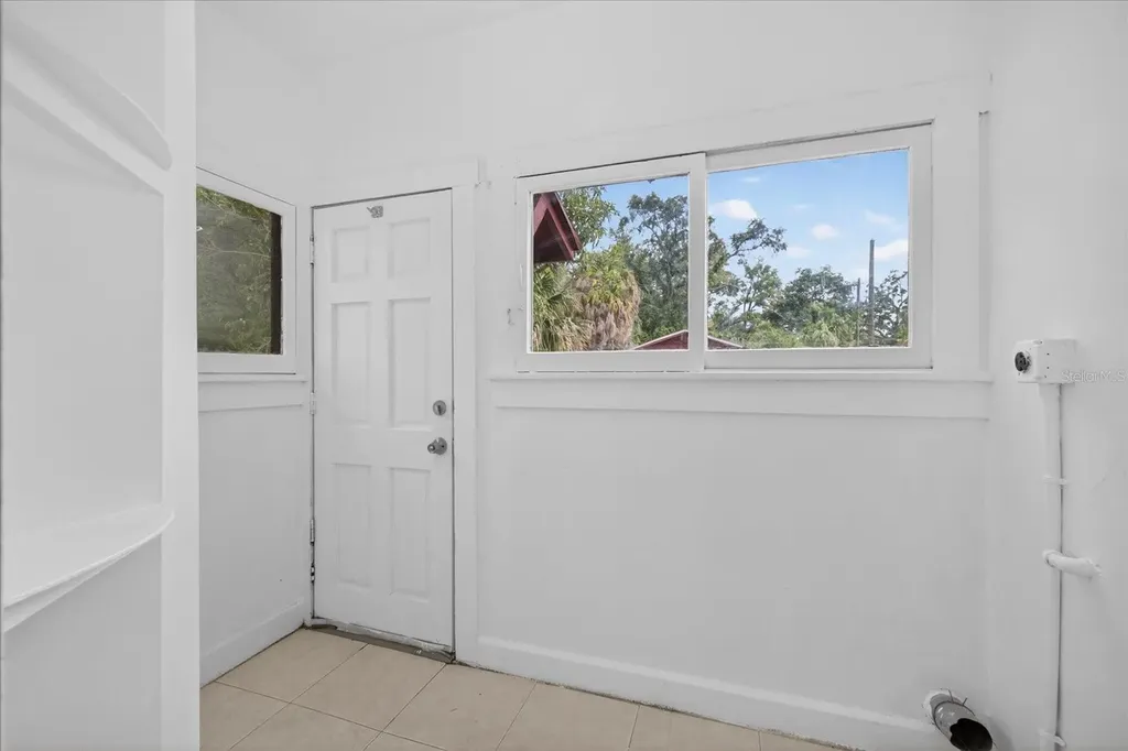 2211 22nd Avenue S St Petersburg FL 33712