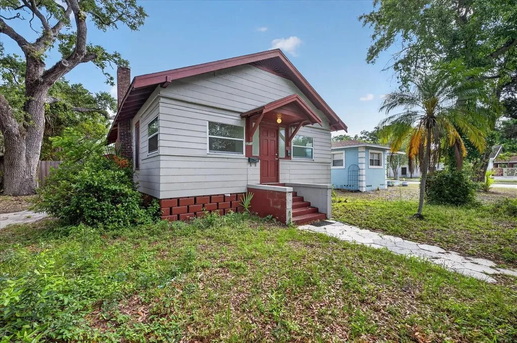 2211 22nd Avenue S St Petersburg FL 33712