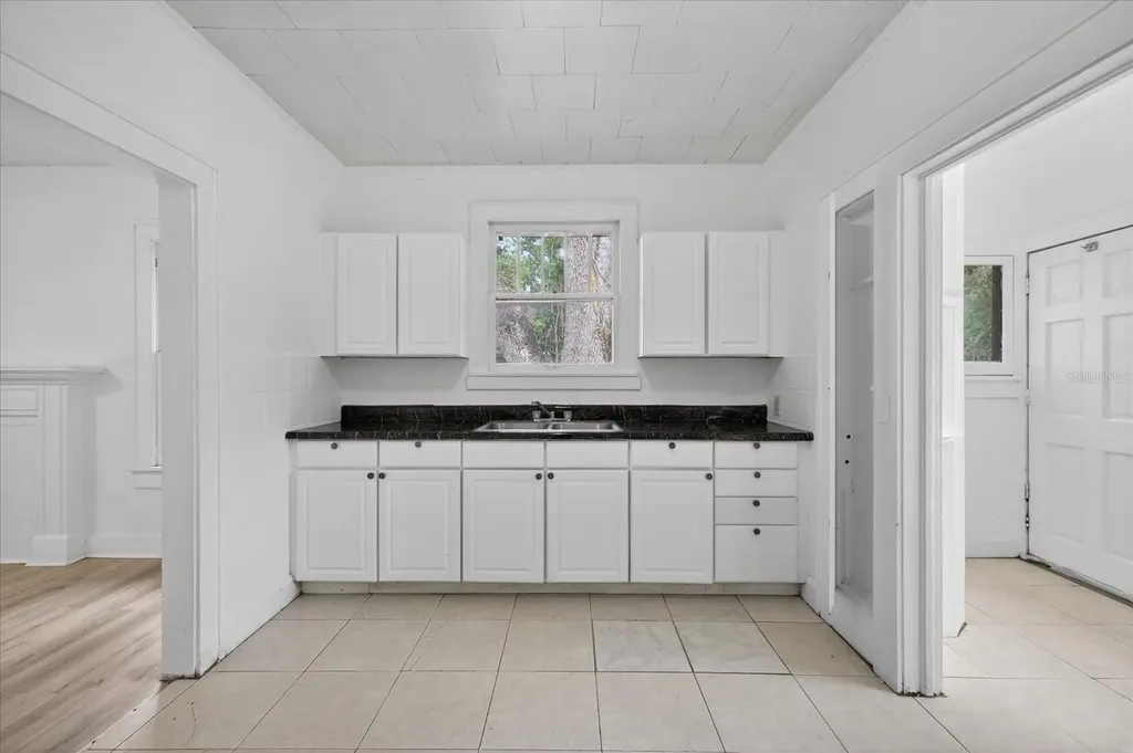 2211 22nd Avenue S St Petersburg FL 33712