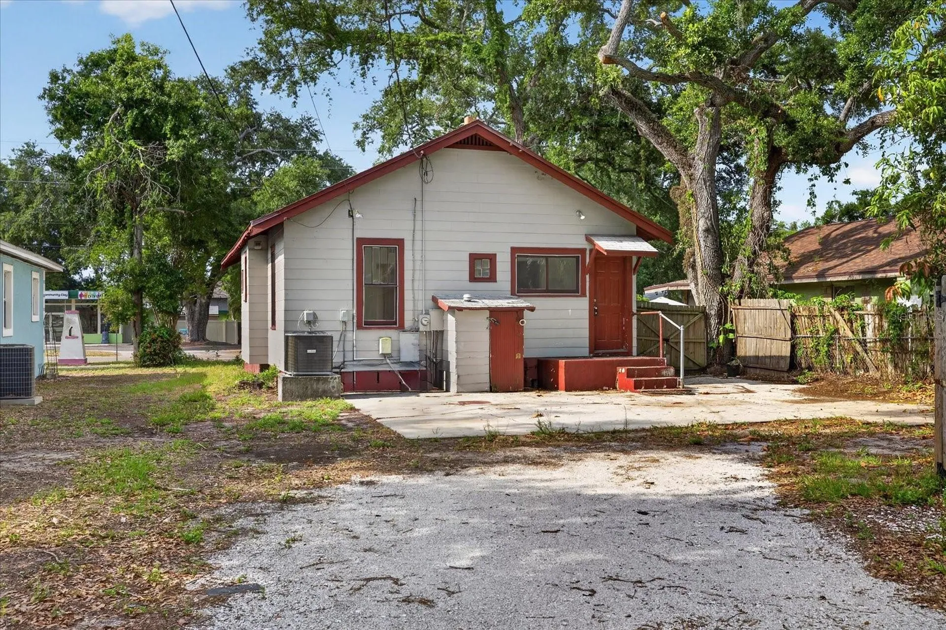 2211 22nd Avenue S St Petersburg FL 33712