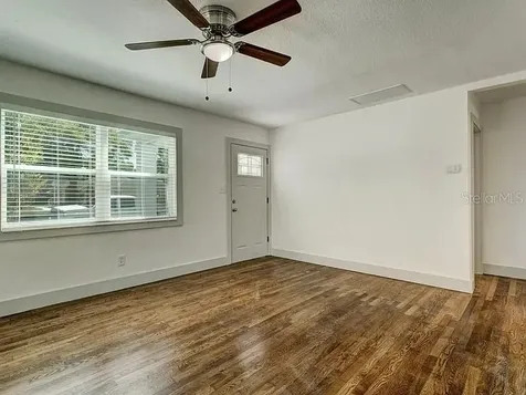 1411 34th Avenue N St Petersburg FL 33704