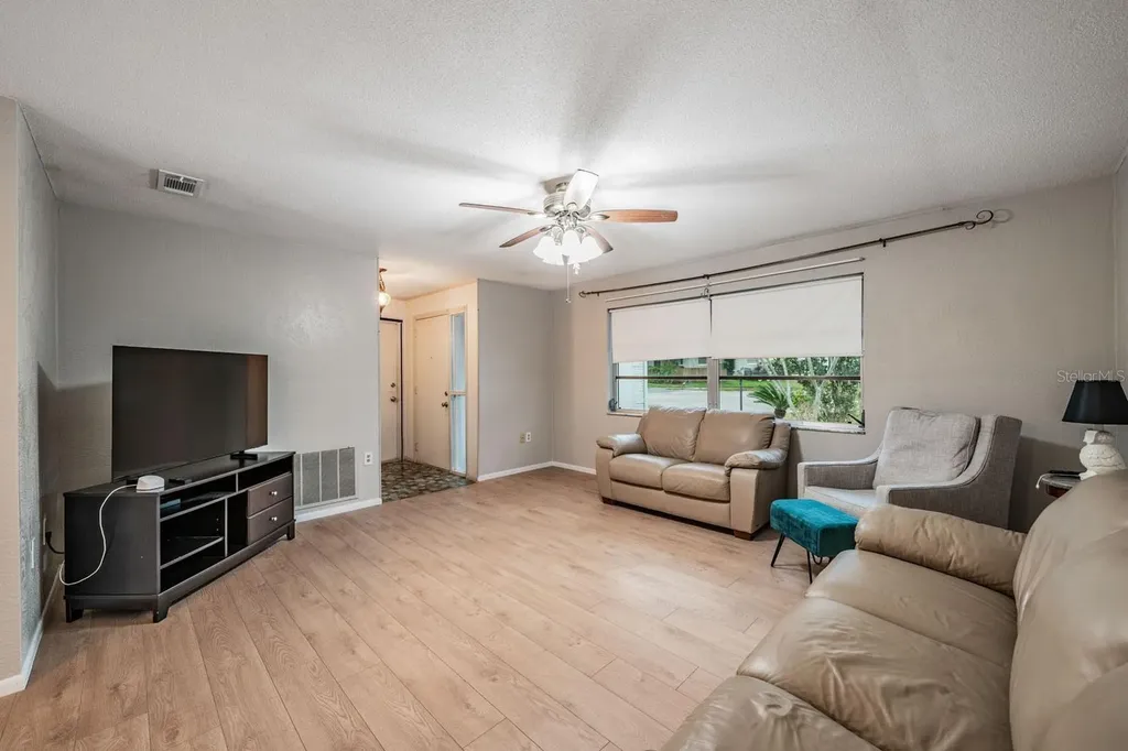 20 Shell Circle Palm Harbor FL 34684