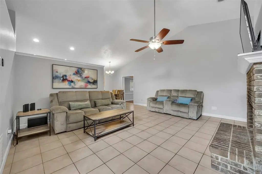 1921 Blue Fox Court Orlando FL 32825