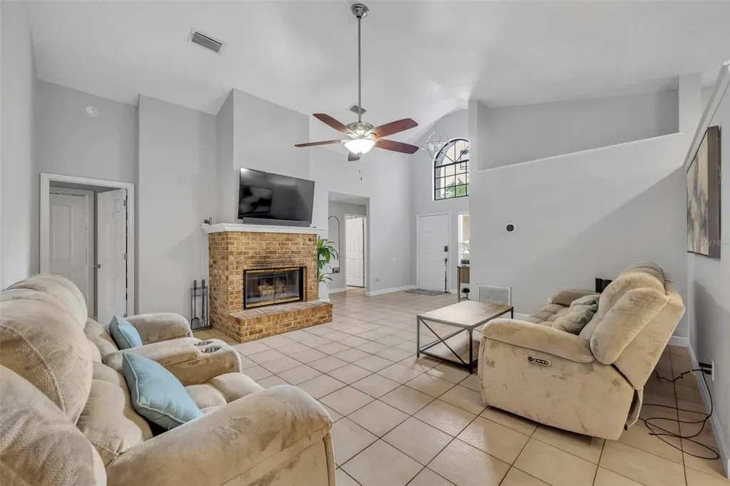 1921 Blue Fox Court Orlando FL 32825