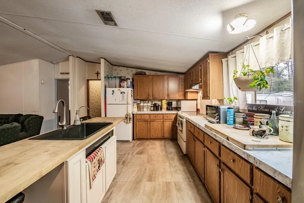 5074 N Dewey Way Hernando FL 34442