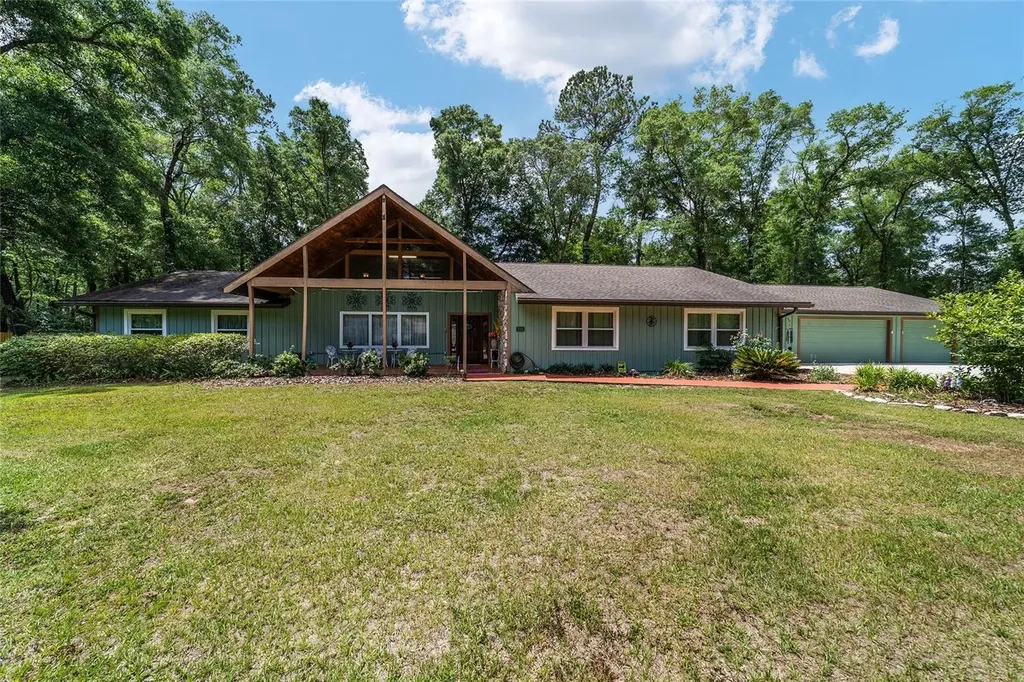 5300 NE 2nd Lane Ocala FL 34470