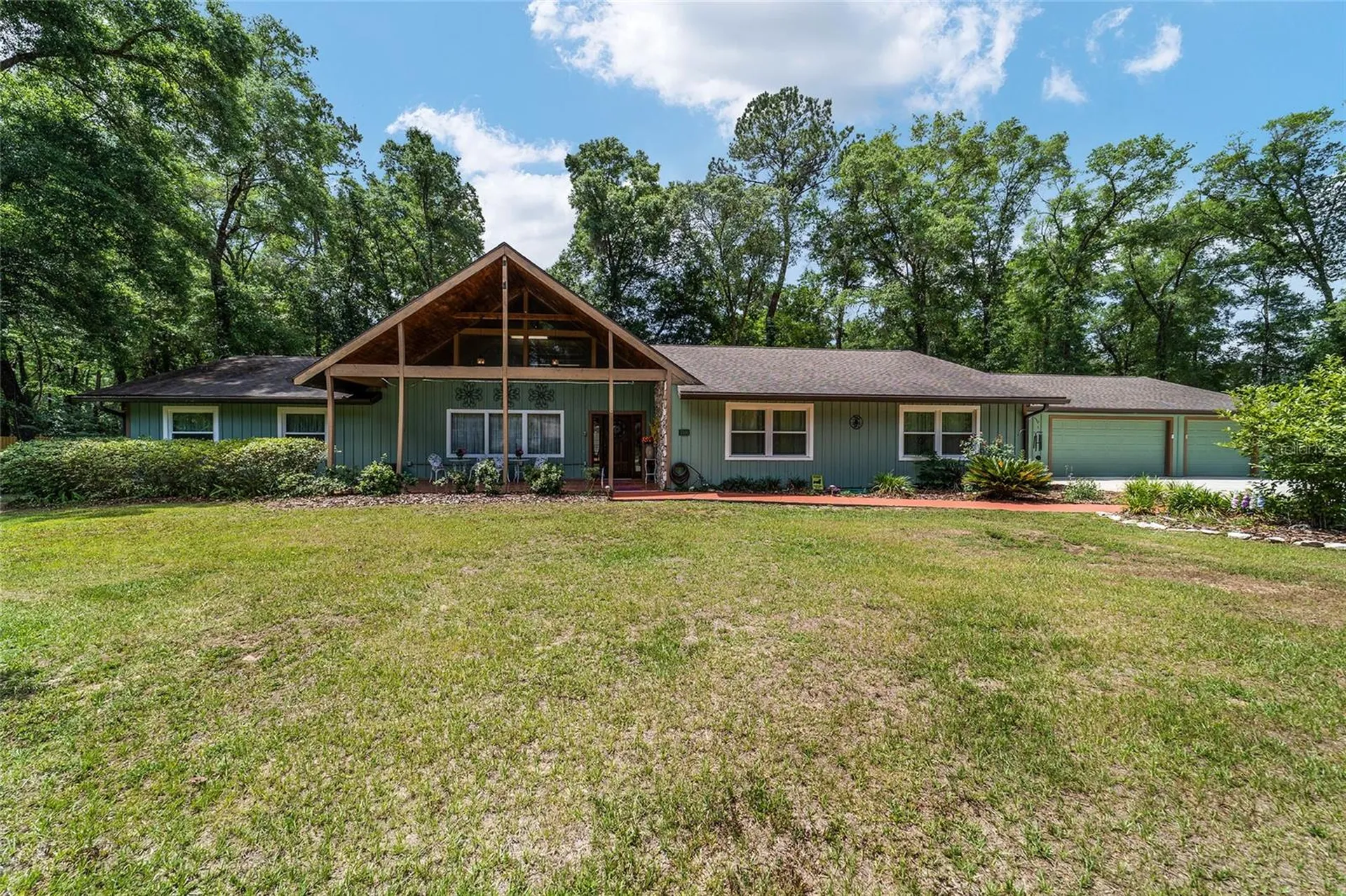5300 NE 2nd Lane Ocala FL 34470