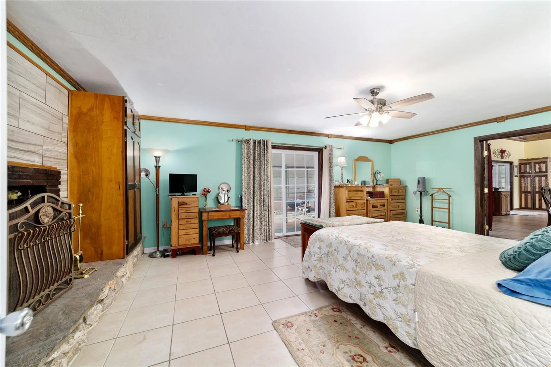 5300 NE 2nd Lane Ocala FL 34470