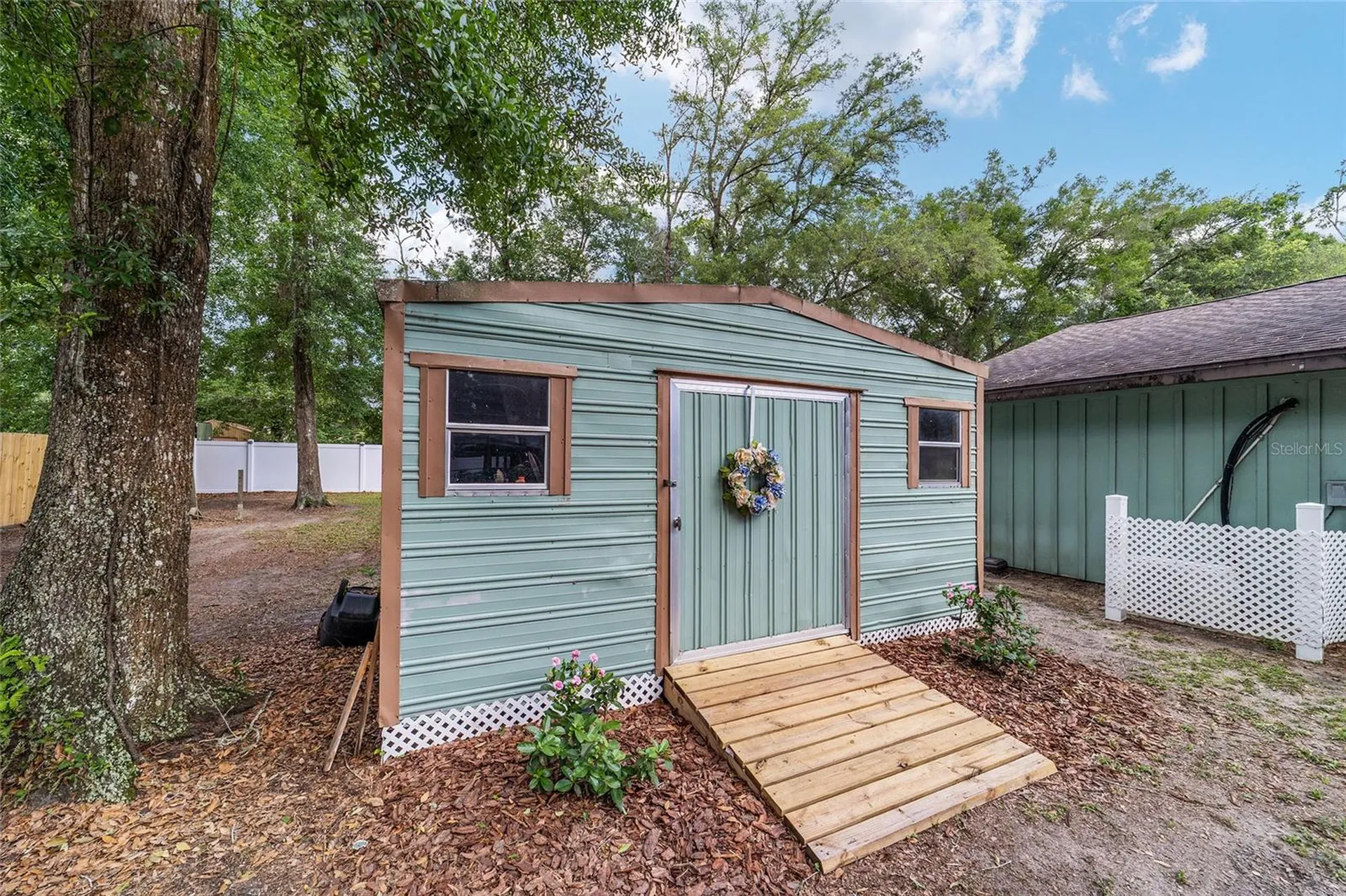 5300 NE 2nd Lane Ocala FL 34470