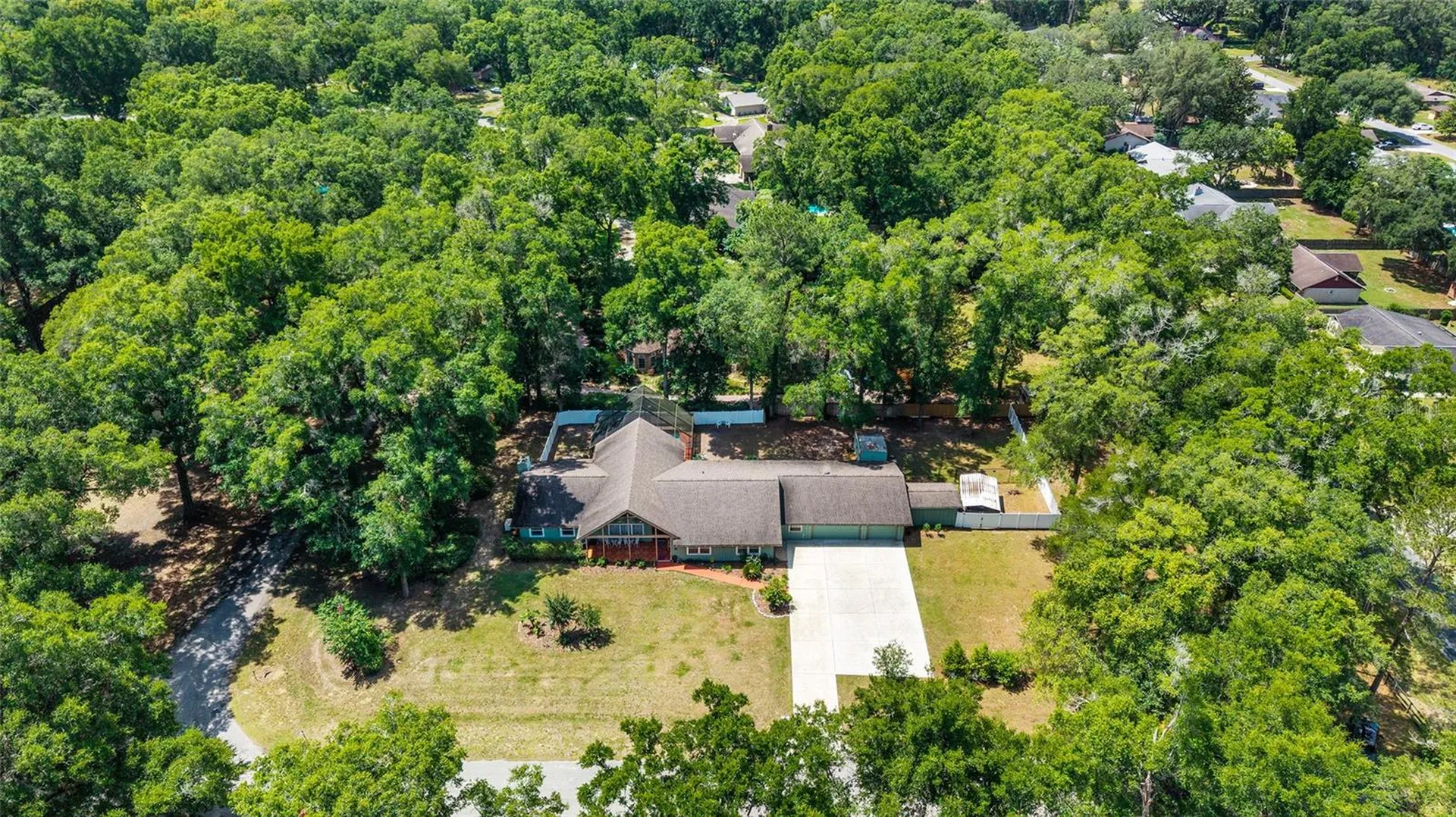 5300 NE 2nd Lane Ocala FL 34470