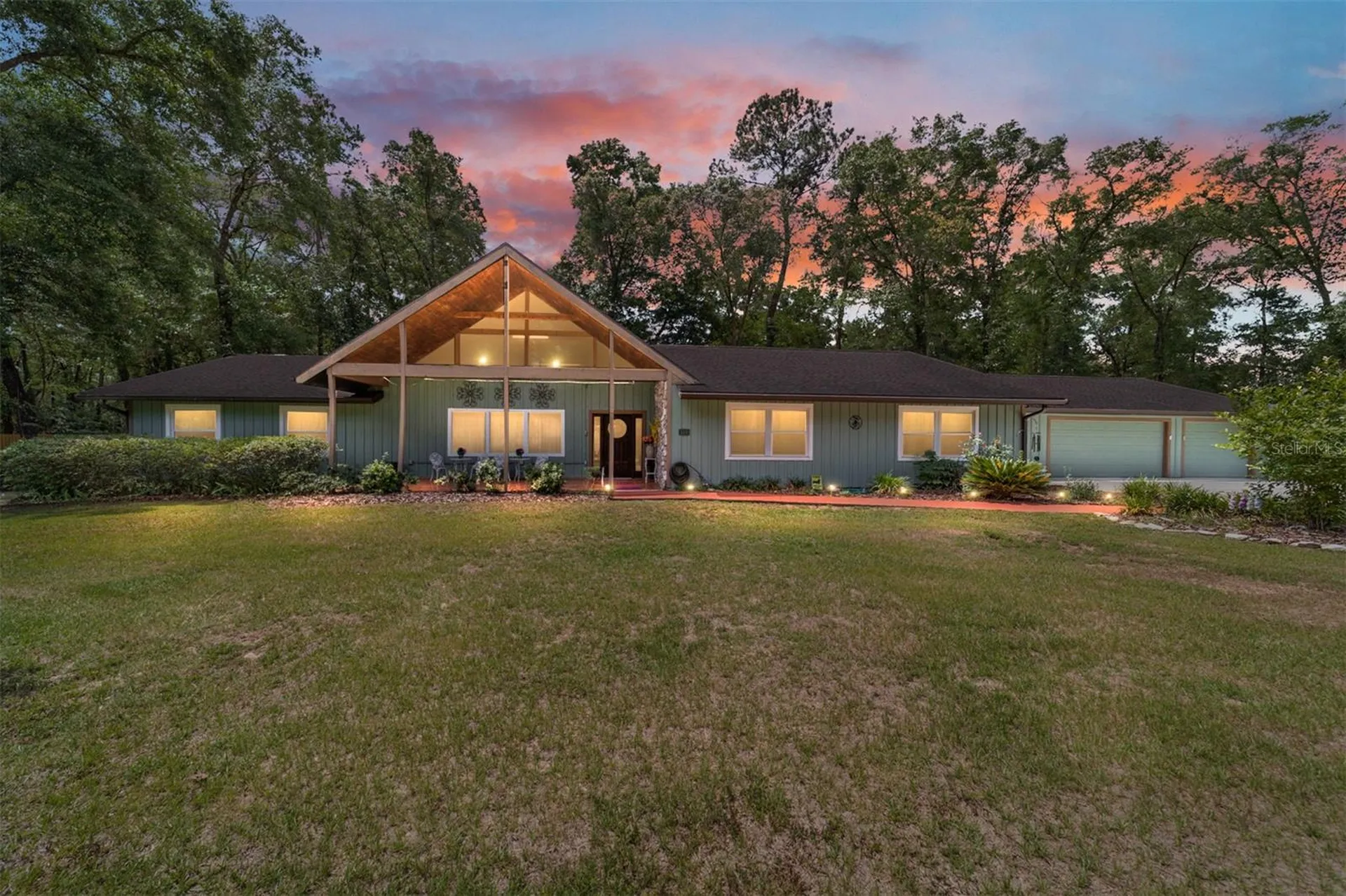 5300 NE 2nd Lane Ocala FL 34470