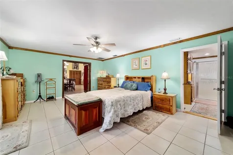 5300 NE 2nd Lane Ocala FL 34470
