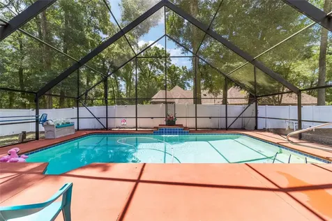 5300 NE 2nd Lane Ocala FL 34470