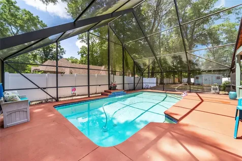 5300 NE 2nd Lane Ocala FL 34470