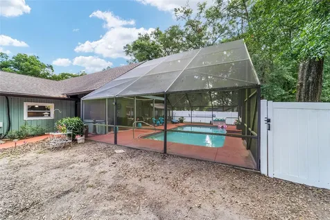 5300 NE 2nd Lane Ocala FL 34470