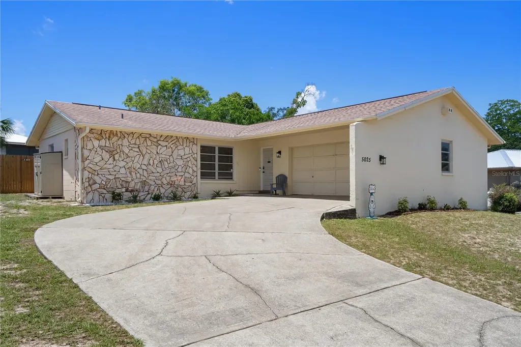 5025 Bromley Avenue Spring Hill FL 34609