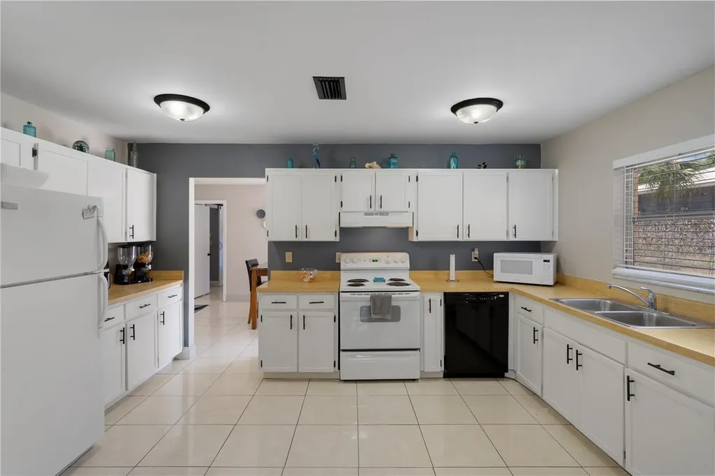 5025 Bromley Avenue Spring Hill FL 34609