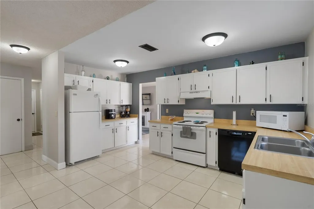 5025 Bromley Avenue Spring Hill FL 34609
