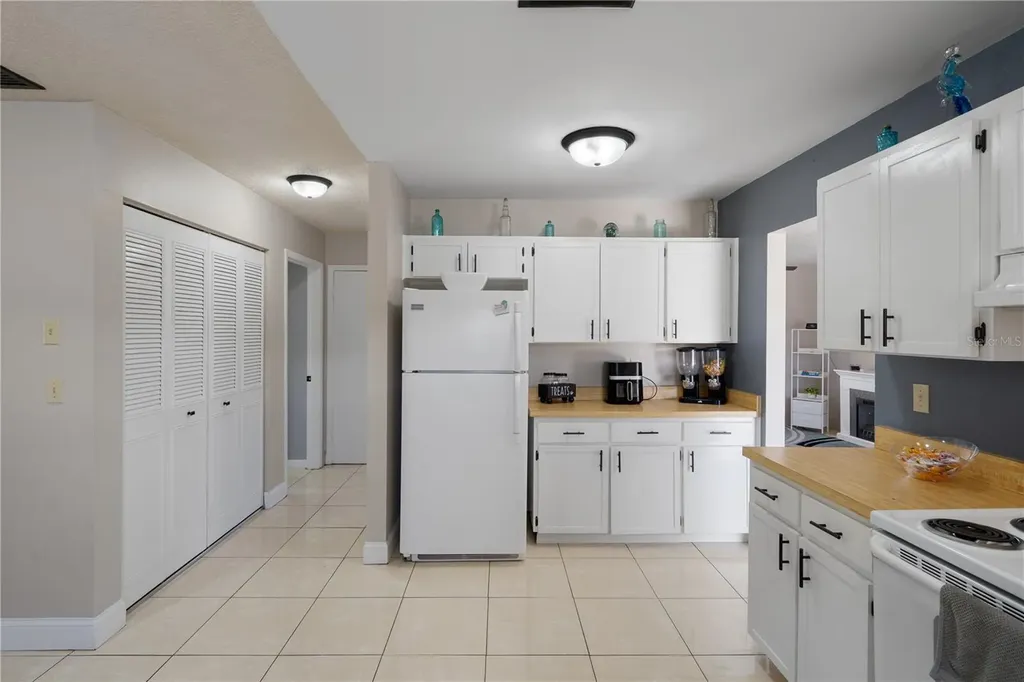 5025 Bromley Avenue Spring Hill FL 34609
