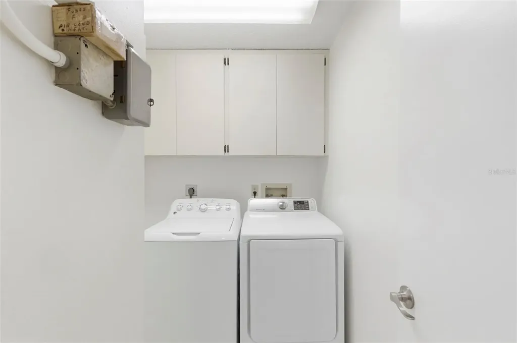 2733 Countryside Boulevard Clearwater FL 33761