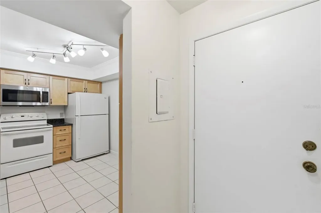 2733 Countryside Boulevard Clearwater FL 33761