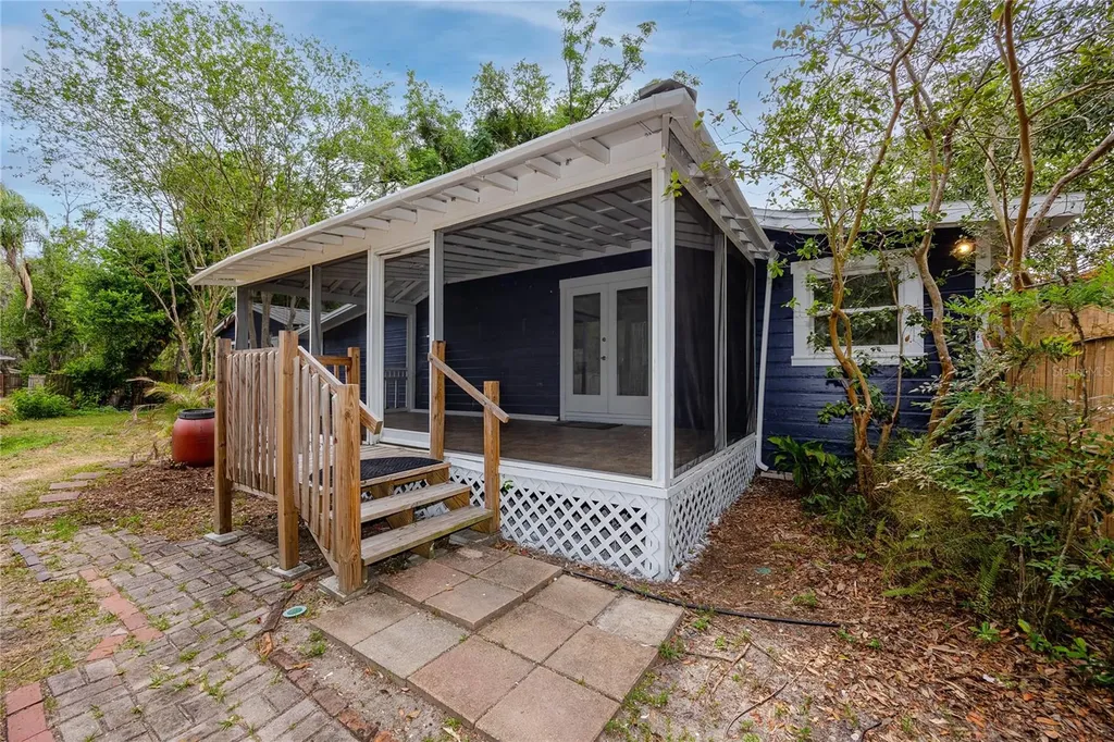 7134 Lauder Place Tampa FL 33617