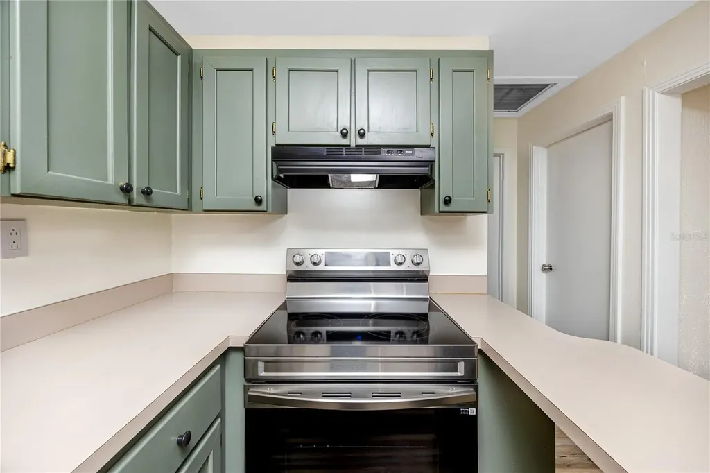 7134 Lauder Place Tampa FL 33617