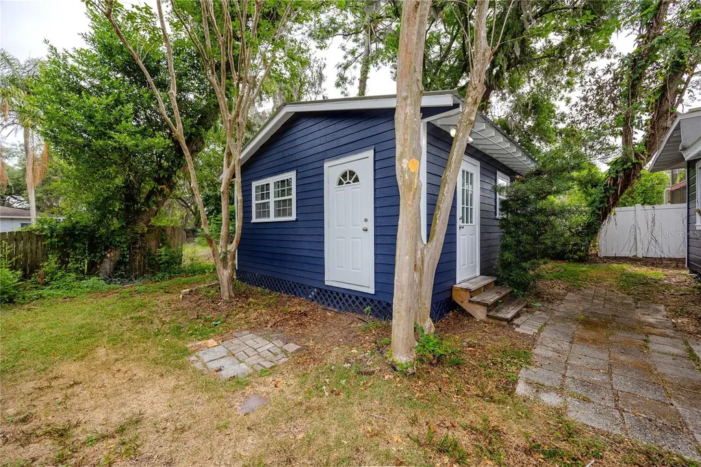7134 Lauder Place Tampa FL 33617