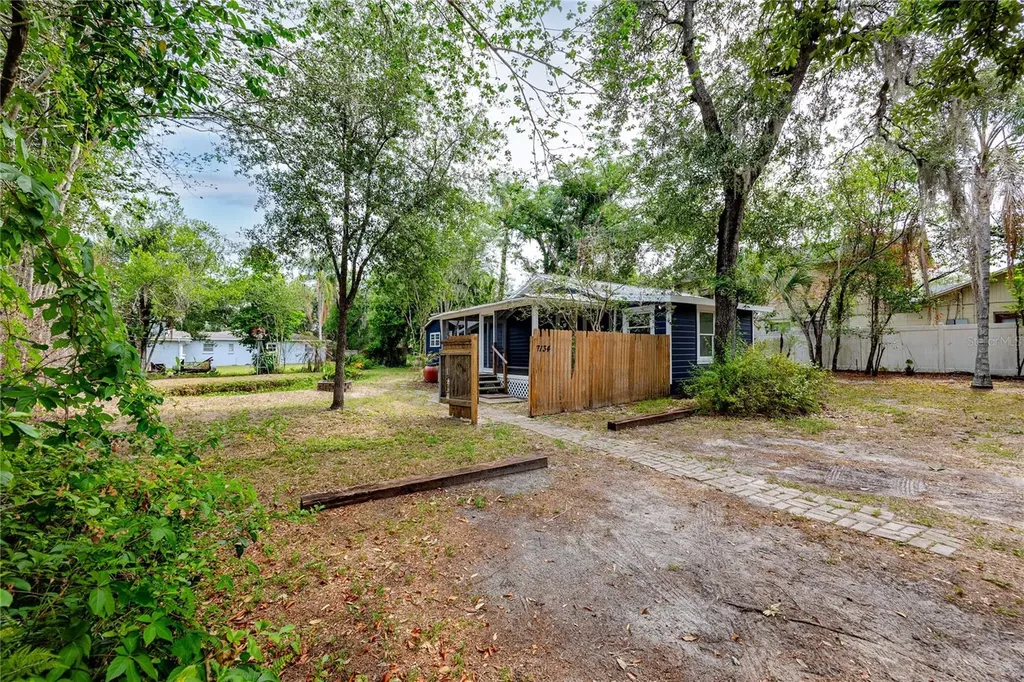 7134 Lauder Place Tampa FL 33617