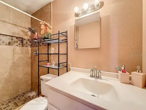6025 Margie Court Orlando FL 32807