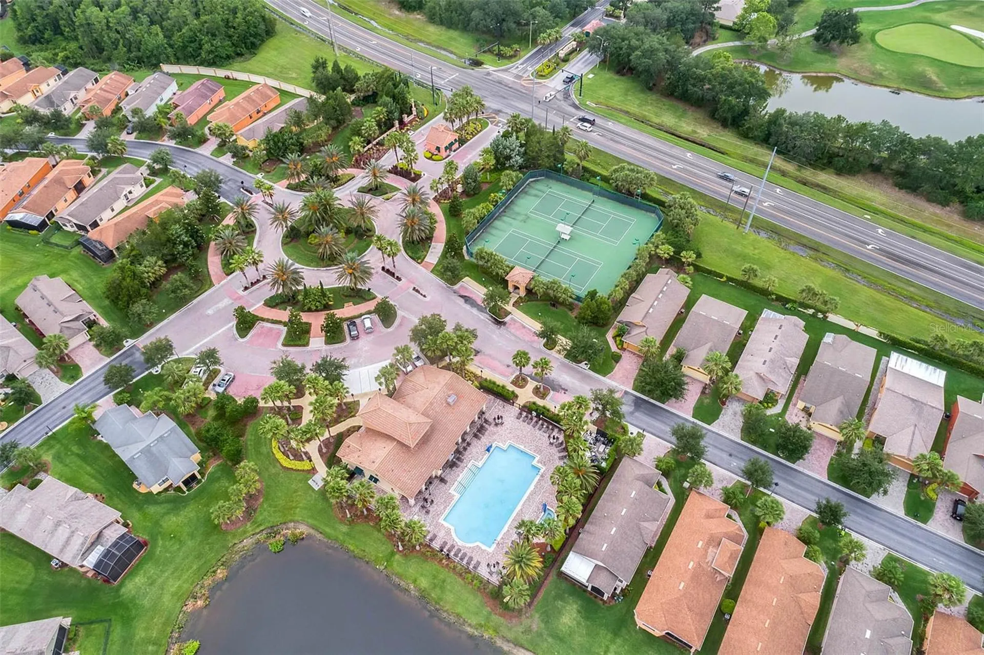 2448 Palm Tree Drive Kissimmee FL 34759