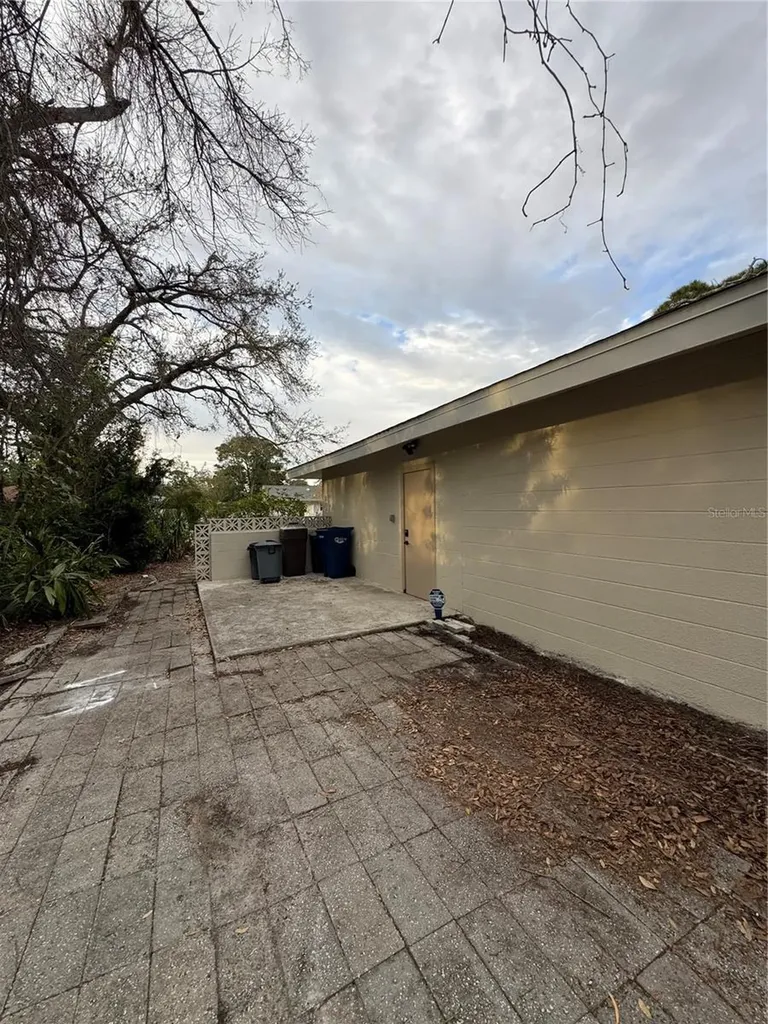 5004 Medalist Road Sarasota FL 34243