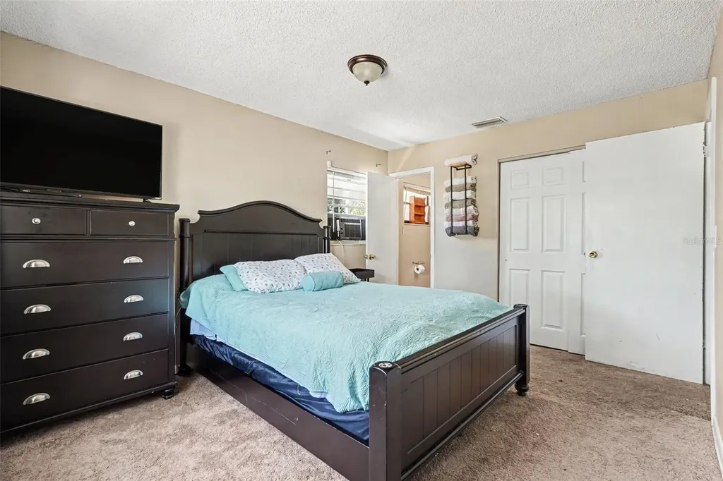10108 Alambra Avenue Tampa FL 33619